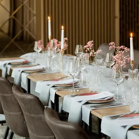 Hotel Calvary & Restaurant