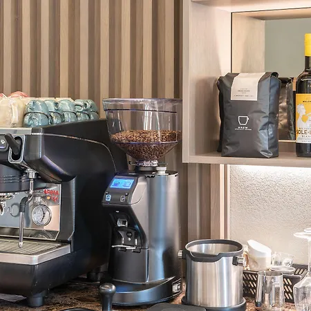 Viešbutis Calvary & Restaurant 3*