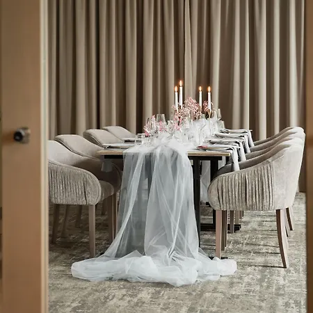 Hotel Calvary & Restaurant