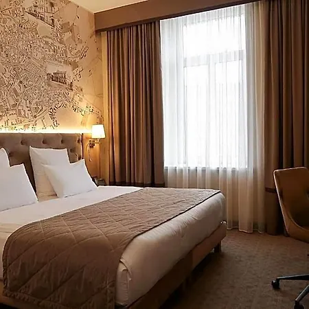 Calvary & Restaurant מלון 3*