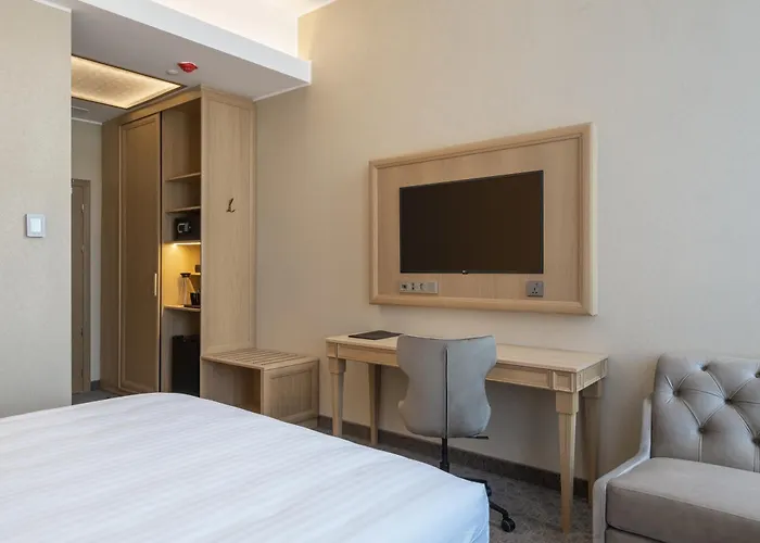 Calvary & Restaurant Hotel