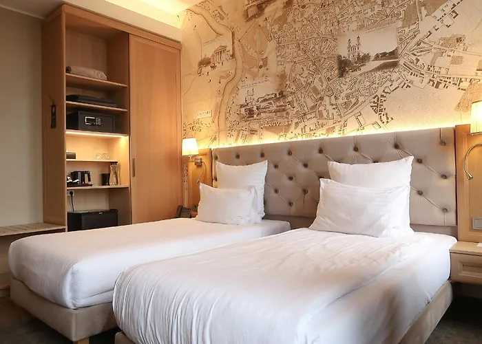 Calvary & Restaurant Hotel 3*