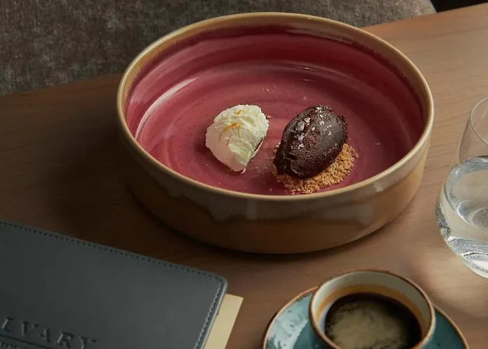 Viešbutis Calvary & Restaurant 3*