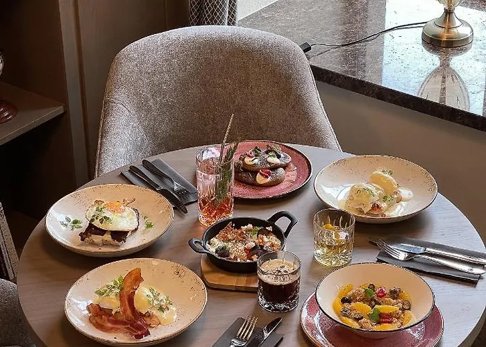 Calvary & Restaurant 3*