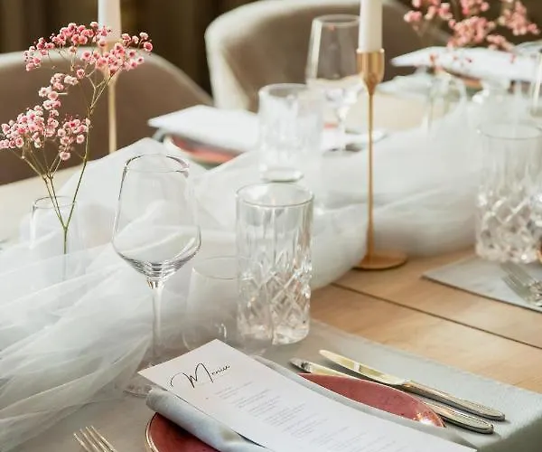 Calvary & Restaurant ホテル 3*