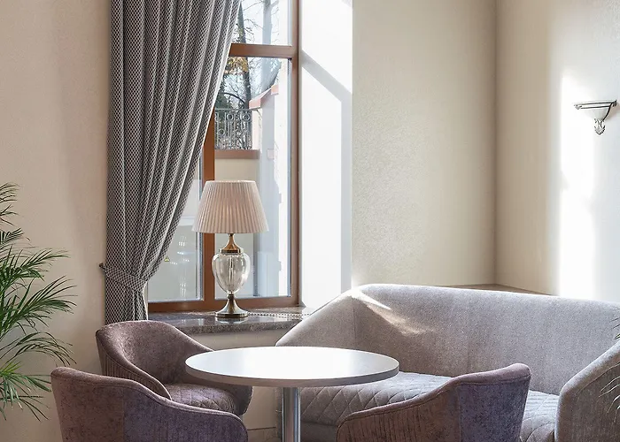 Calvary & Restaurant 3*