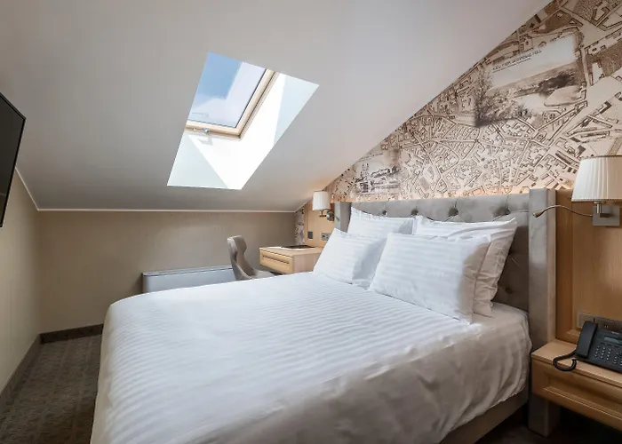 ホテル Calvary & Restaurant 3*