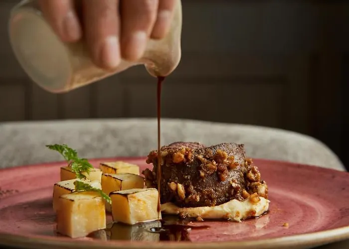 Hotel Calvary & Restaurant 3*